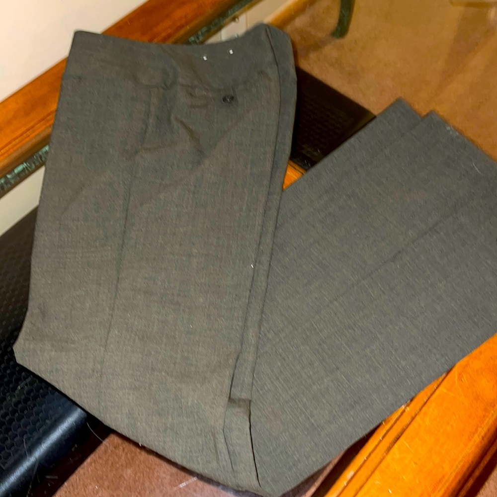 Women’s express Slacks size 0🔴SALE⬇️⬇️